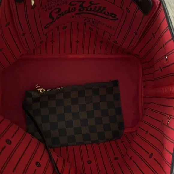 Beautiful Designer Inspired Brown Checkered Tote Bag 💼 - Picture 10 of 12